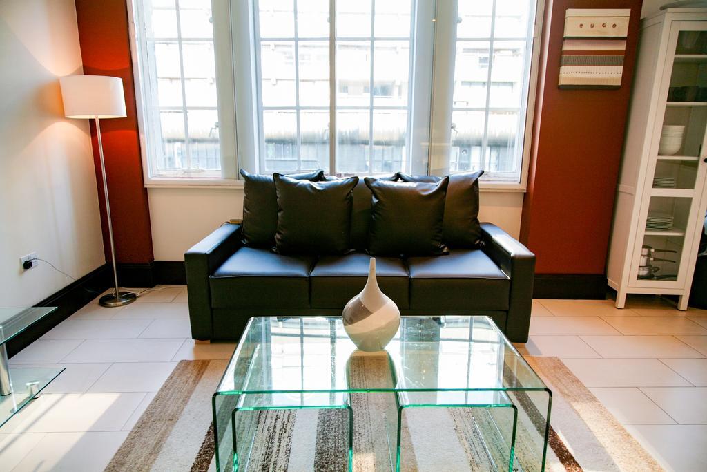 Club Living - Barbican Apartments Londra Cameră foto