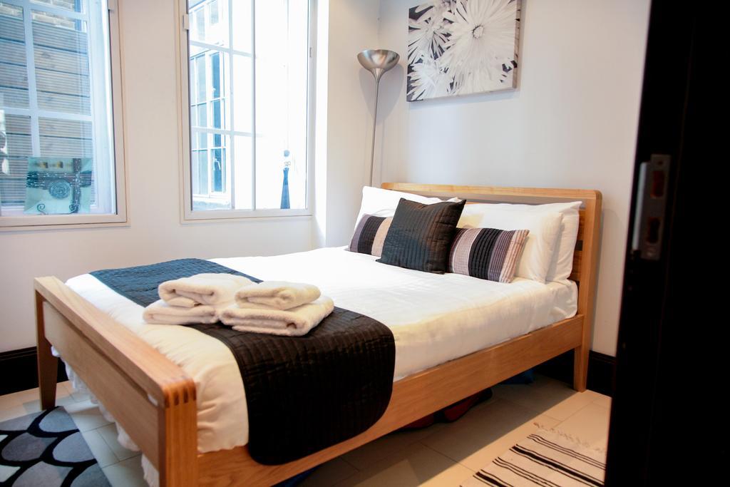 Club Living - Barbican Apartments Londra Cameră foto